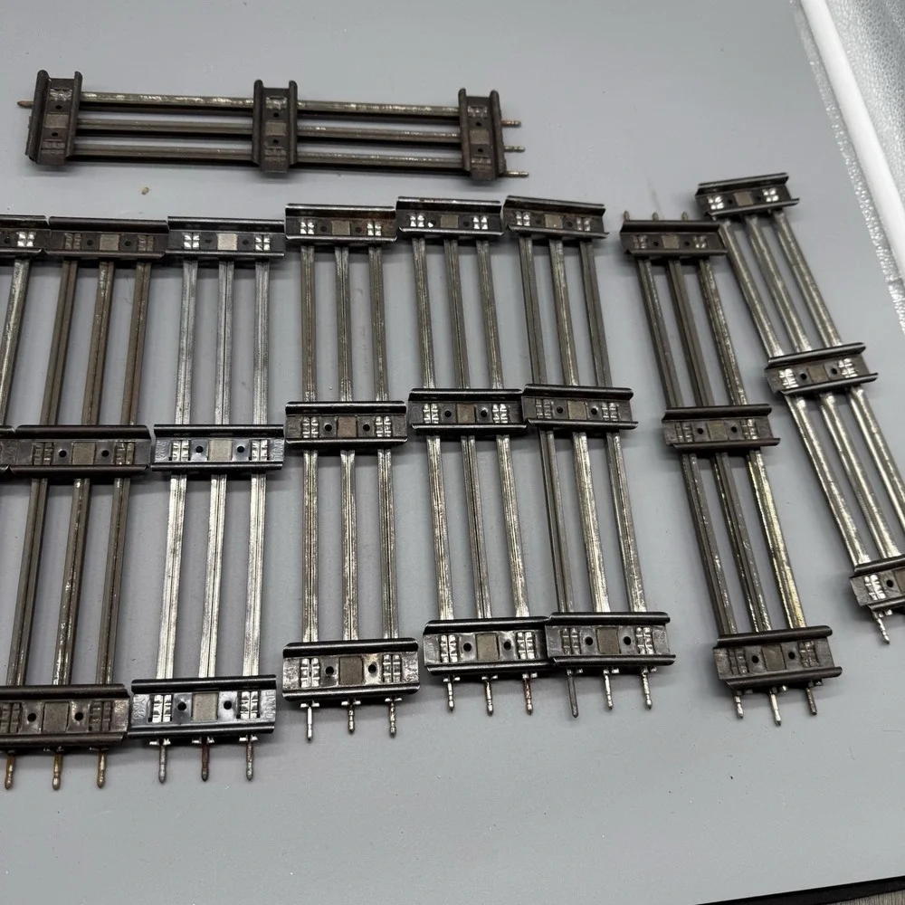 Lionel O Gauge Track Lot 10 Straight Track Sections Needs TLC Vintage
